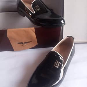 Mirror Face Shoe
