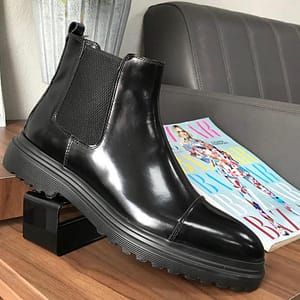 Shiny Chelsea Boot (by McDumbi)