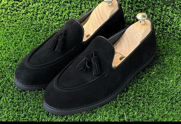 Corporate Suede Heel Shoe0 (by McDumbi)