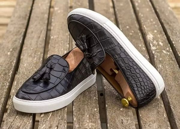 Top Flower Skin Sneakers Shoe (by McDumbi)