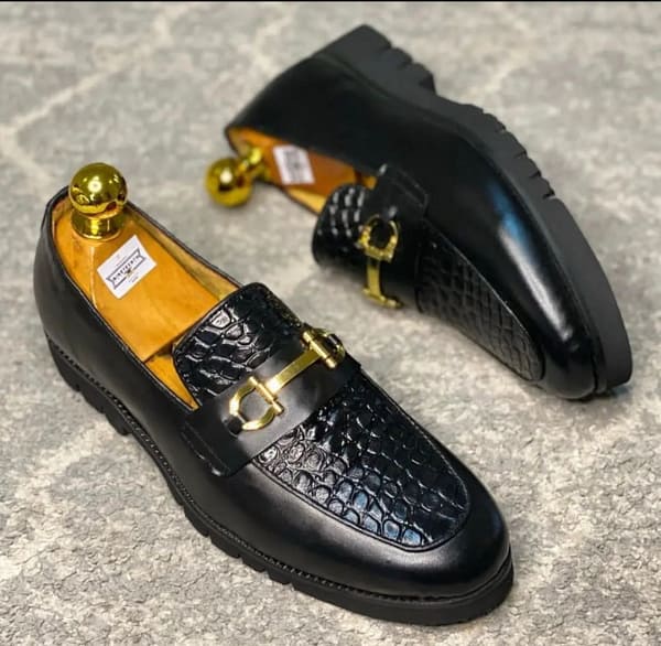 Top Designer Skin Leather Heel Shoe (by McDumbi)